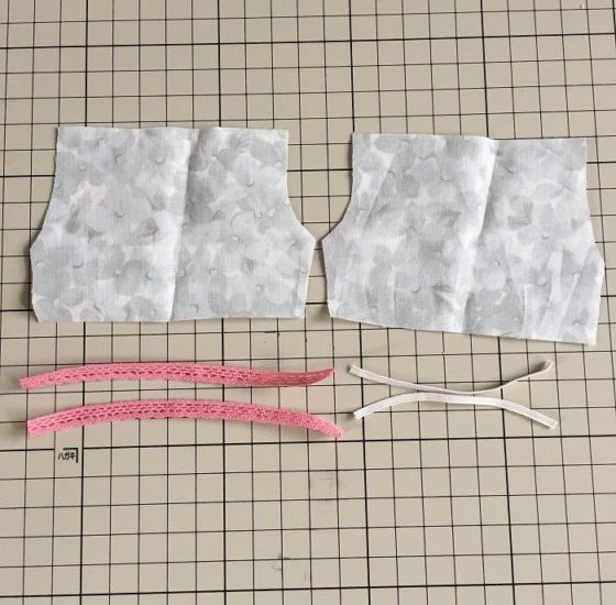 ドール服 初心者におすすめセリアのレースでかぼちゃパンツを作ろう ドラジェの手しごと ドール服作りと時々おやつ時間